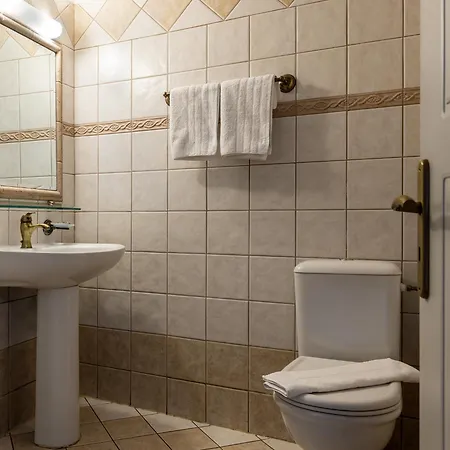 Vilelmine Hotel 3*