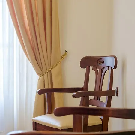 Hotel Vilelmine 3*